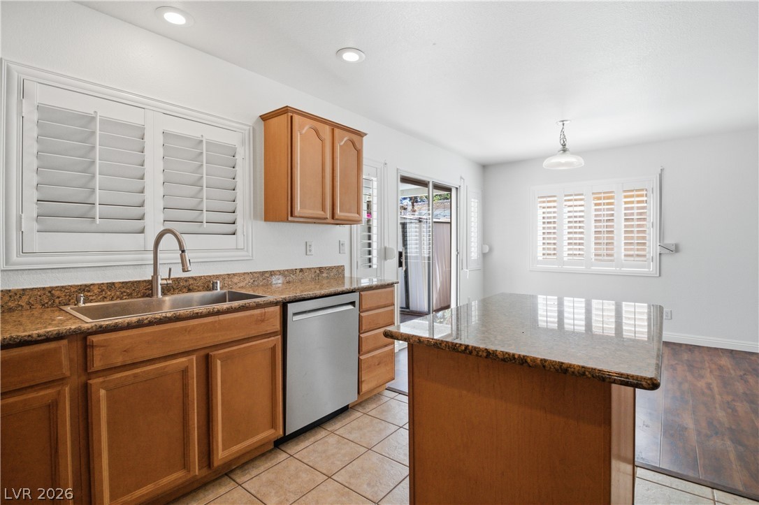 244 Camelback Ridge Avenue Property Photo 7