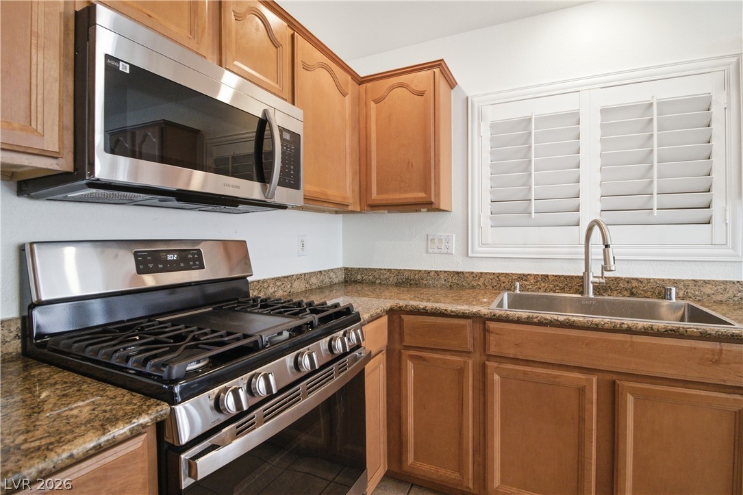 244 Camelback Ridge Avenue Property Photo 8