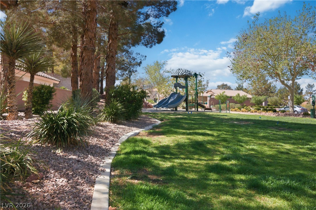 244 Camelback Ridge Avenue Property Photo 19