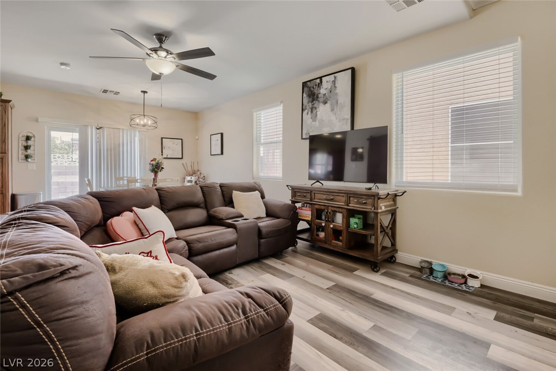 6922 Majestic Palm Drive Property Photo 4
