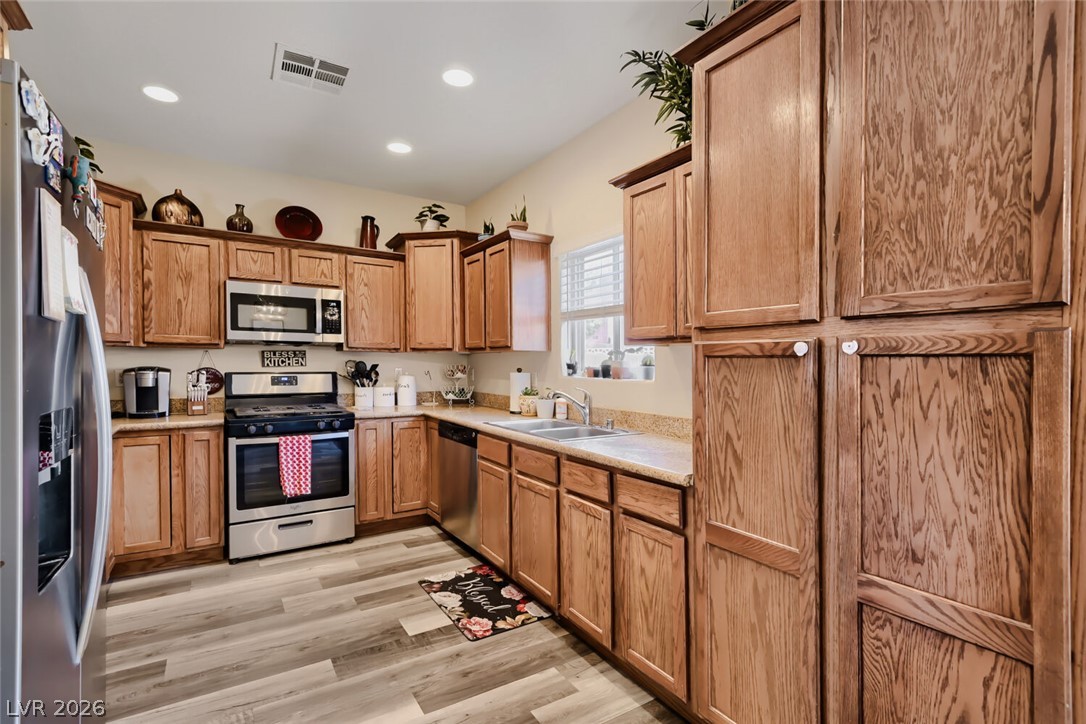 6922 Majestic Palm Drive Property Photo 9