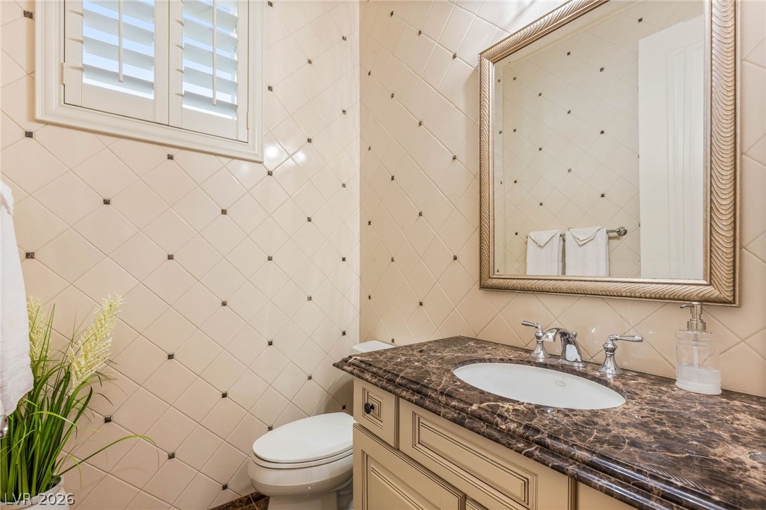 7 Via Vita Bella Property Photo 13