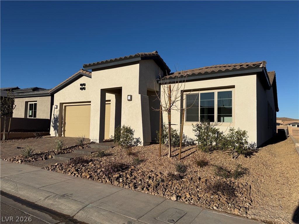 162 Sun Glaze Avenue Property Photo 3