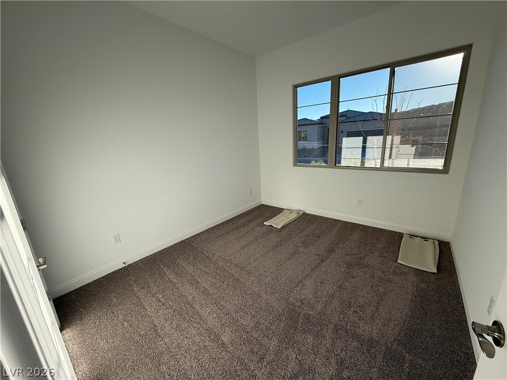162 Sun Glaze Avenue Property Photo 7