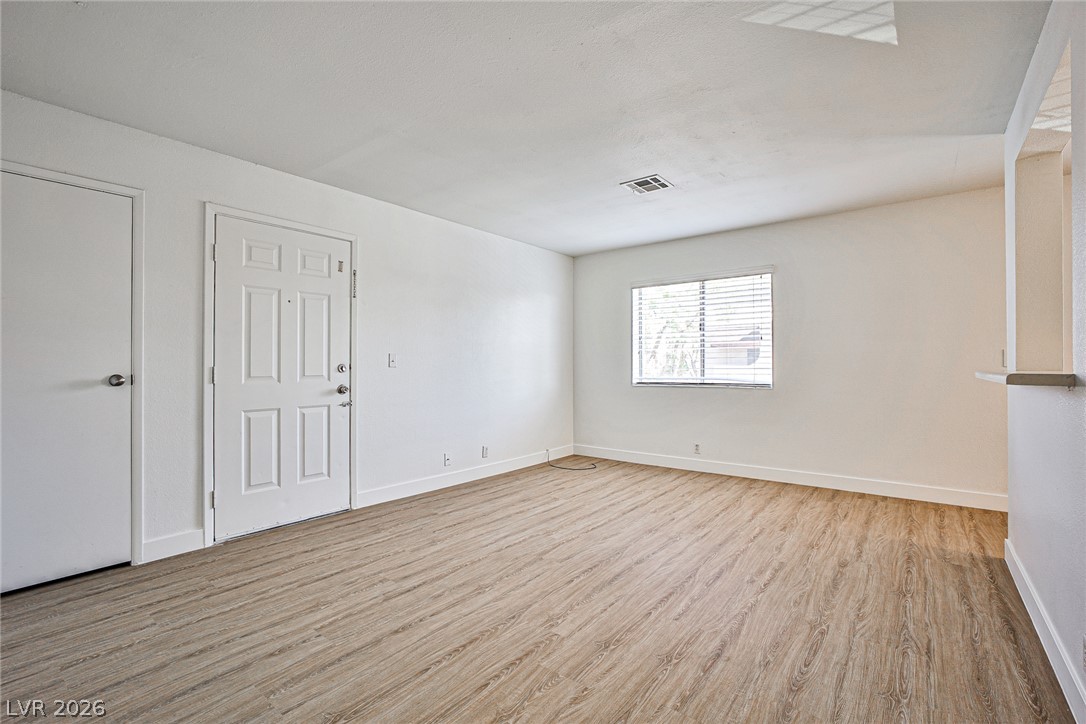 5091 Pioneer Avenue 201 Property Photo 3