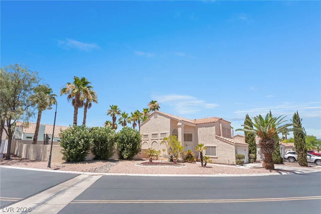 5441 Desert Valley Drive Property Photo 4