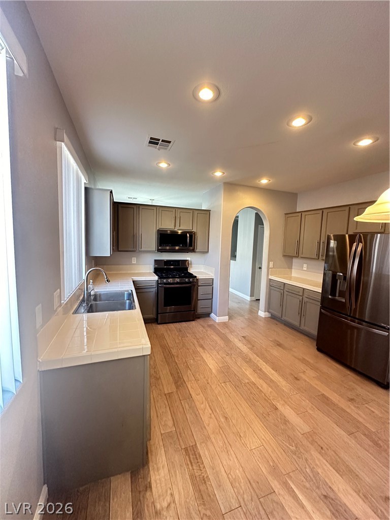 10340 Bentley Oaks Avenue Property Photo 7