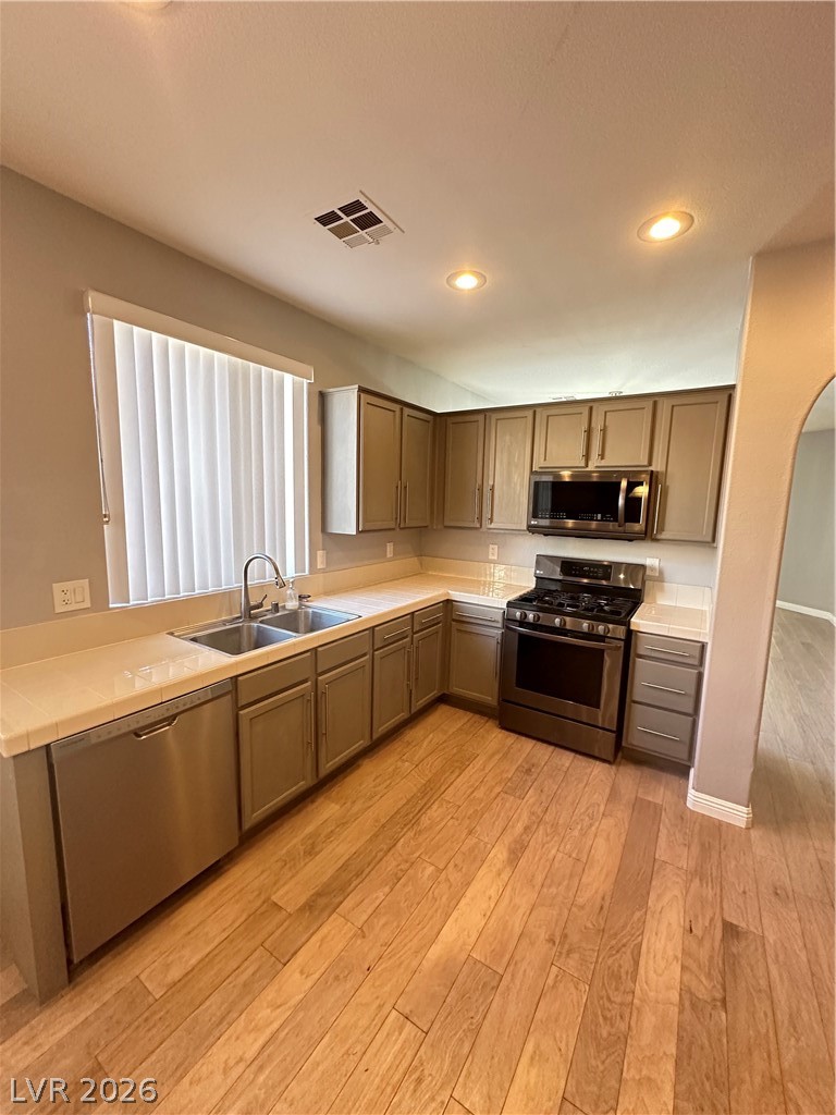 10340 Bentley Oaks Avenue Property Photo 8
