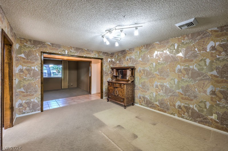 2135 South Cimarron Road Property Photo 13
