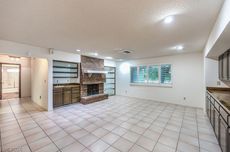 2135 South Cimarron Road Property Photo 15