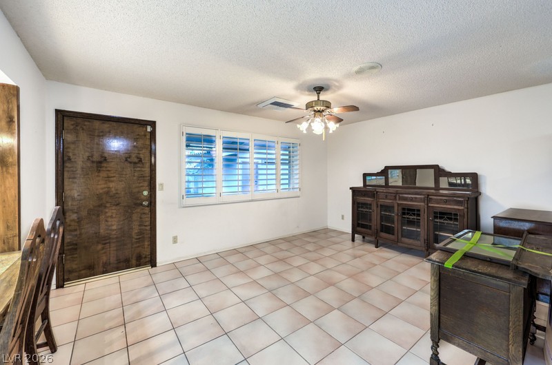 2135 South Cimarron Road Property Photo 17