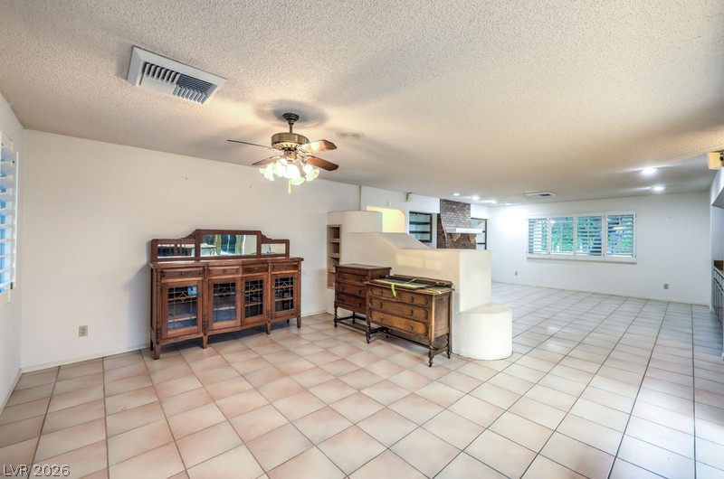 2135 South Cimarron Road Property Photo 18