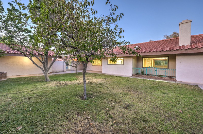 2135 South Cimarron Road Property Photo 46