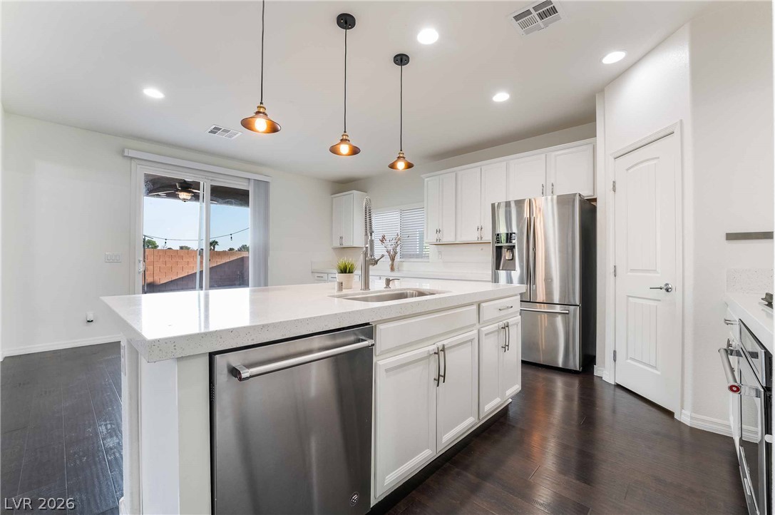 6462 Estrella Hills Avenue Property Photo 8