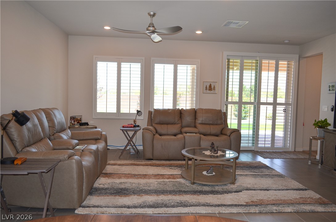 5528 Eleganza Avenue Property Photo 44