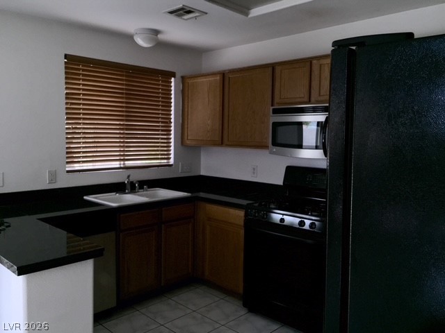 10625 Amblewood Avenue Na Property Photo 3