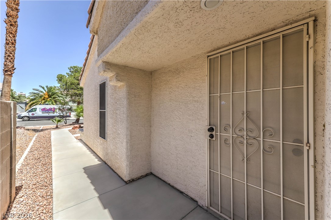 2007 Glistening Sands Drive Property Photo 3