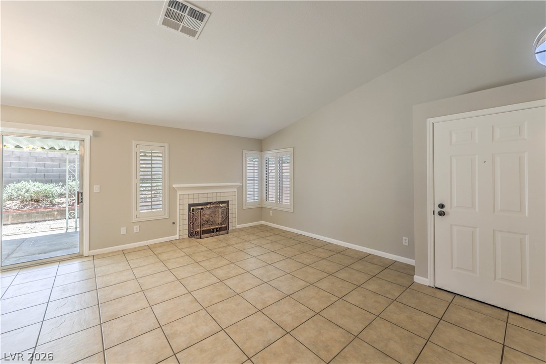 2007 Glistening Sands Drive Property Photo 9