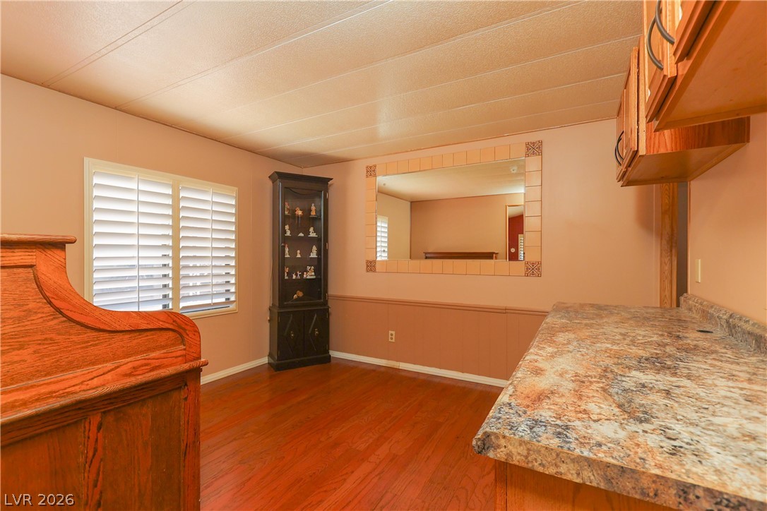 1737 Red Mountain Drive Property Photo 21