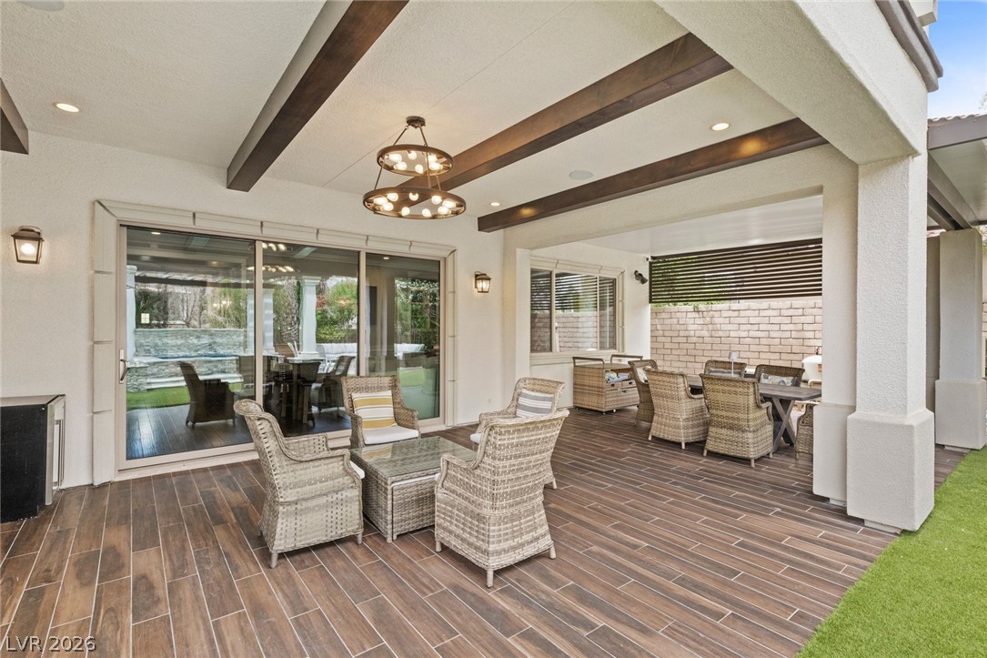 408 Venticello Drive Property Photo 19