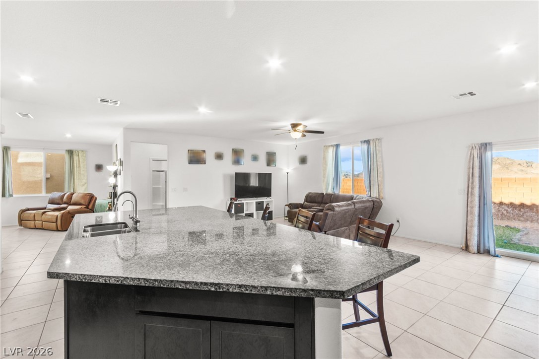 418 Bridal Veil Falls Street Property Photo 14