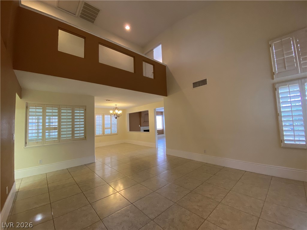 8111 Cimarron Meadows Way Property Photo 4