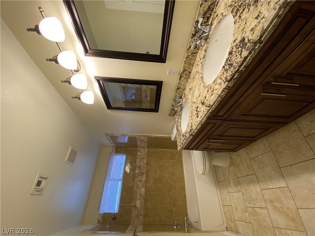 8111 Cimarron Meadows Way Property Photo 17