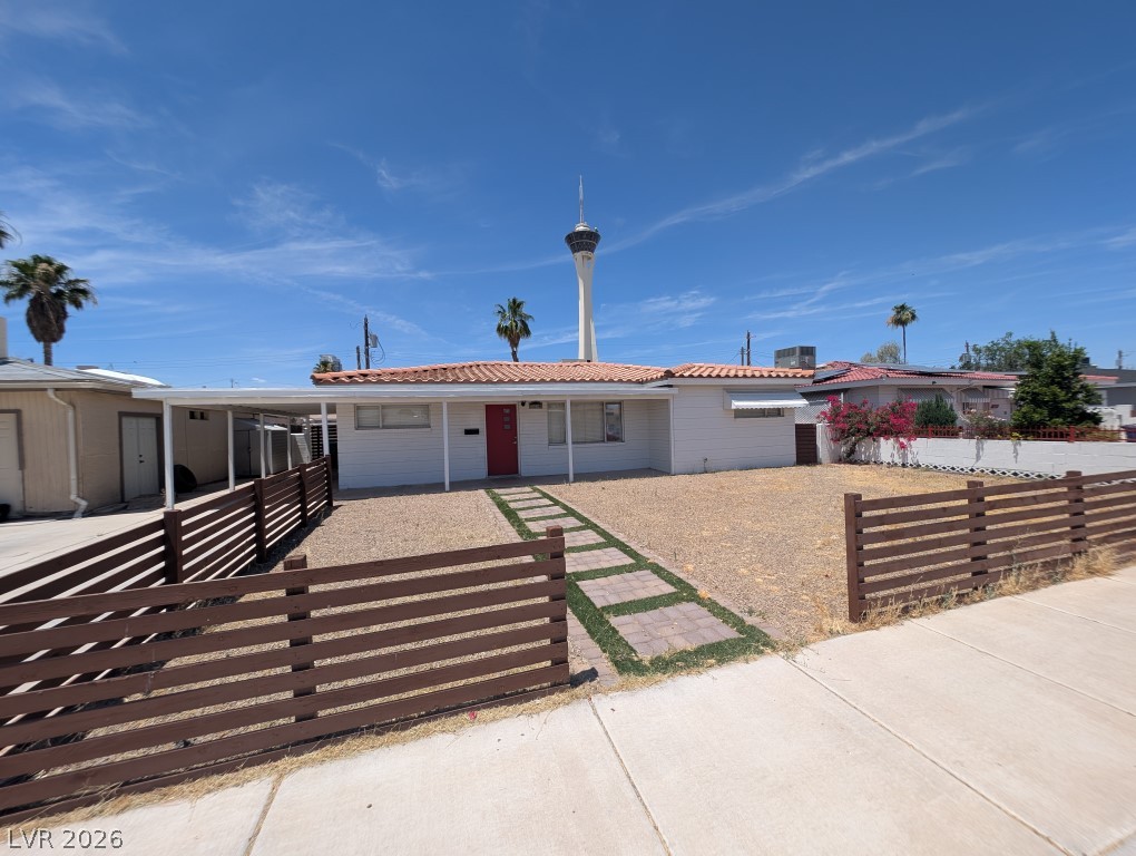 2216 Santa Ynez Drive Property Photo 2