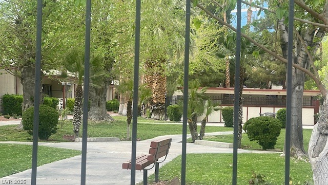 350 E. East Desert Inn Road B103 Property Photo 12
