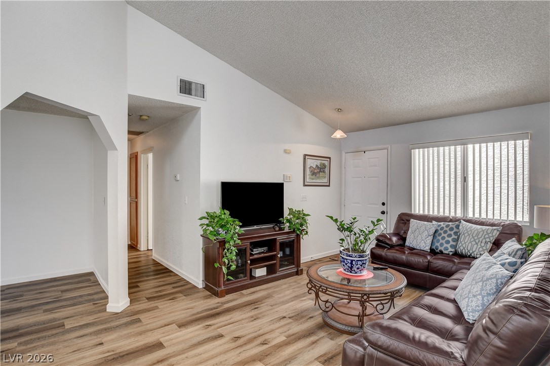 2530 Palace View Drive Property Photo 6