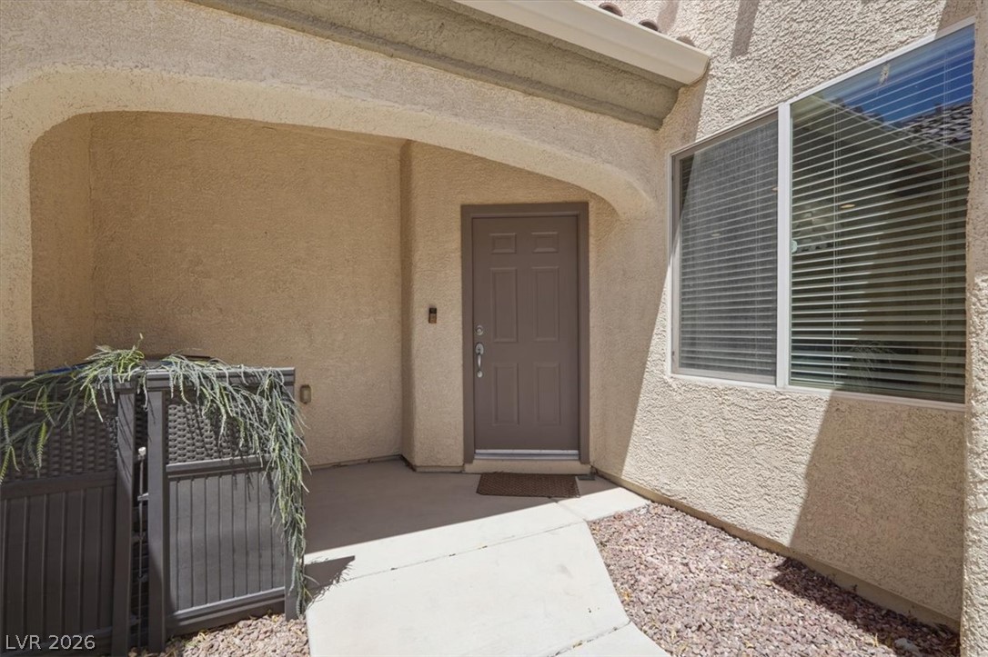 8709 Echo Grande Drive Property Photo 3