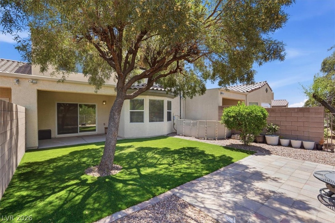 8709 Echo Grande Drive Property Photo 17