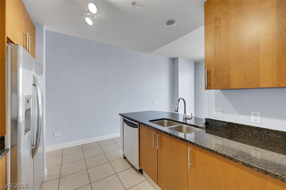 200 West Sahara Avenue 2909 Property Photo 8