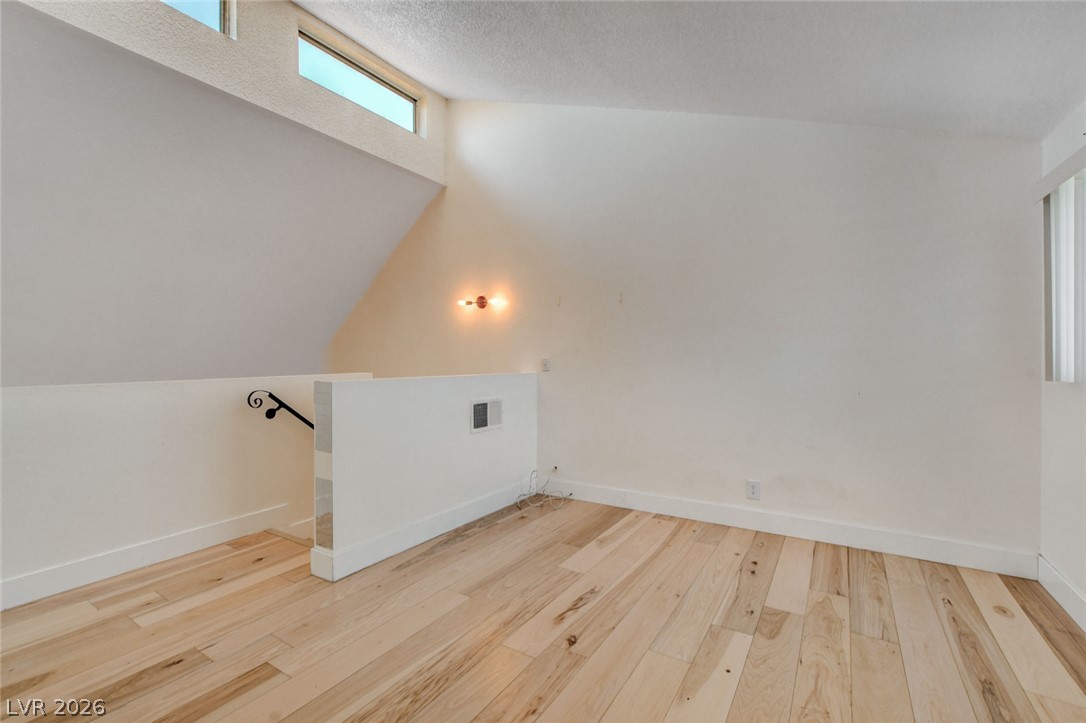 5198 Garden Lane D Property Photo 20