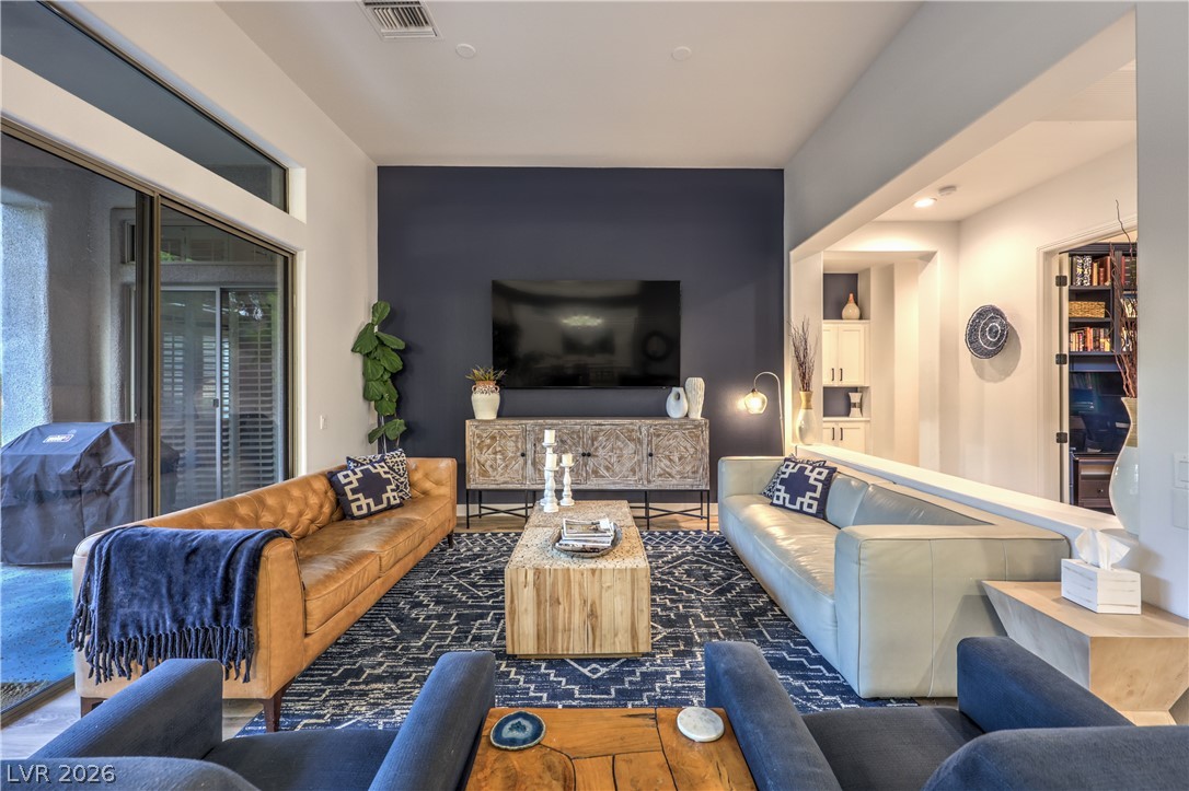 7 Canoa Hills Drive Property Photo 12