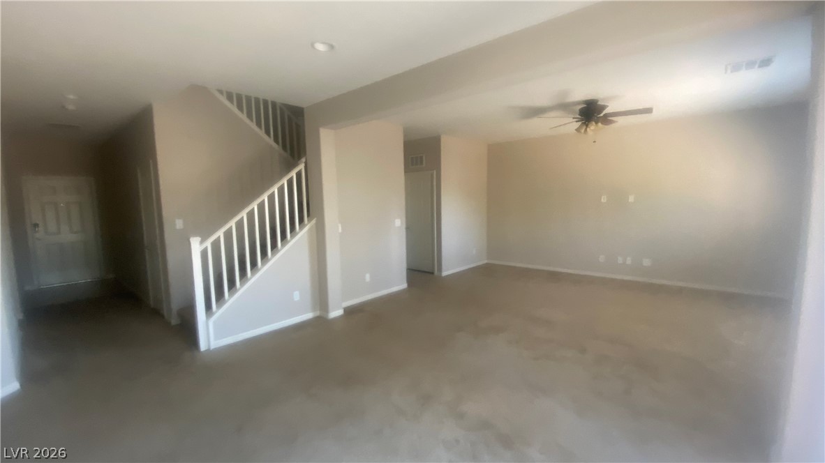 8065 Ancient Oaks Avenue Property Photo 8