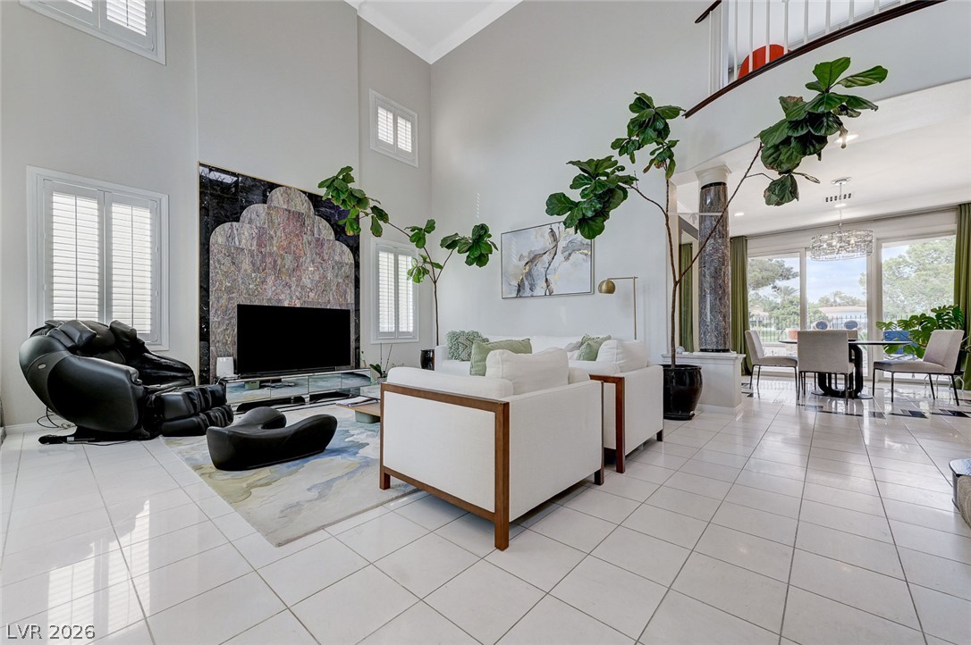 8340 Carmel Ridge Court Property Photo 4