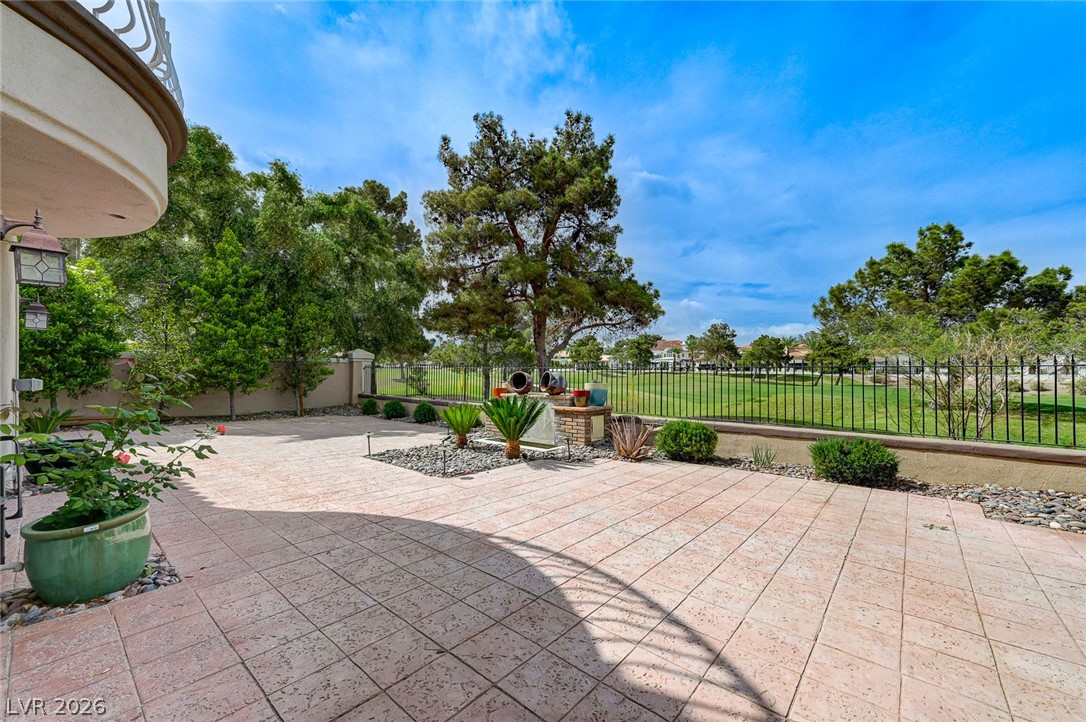 8340 Carmel Ridge Court Property Photo 37