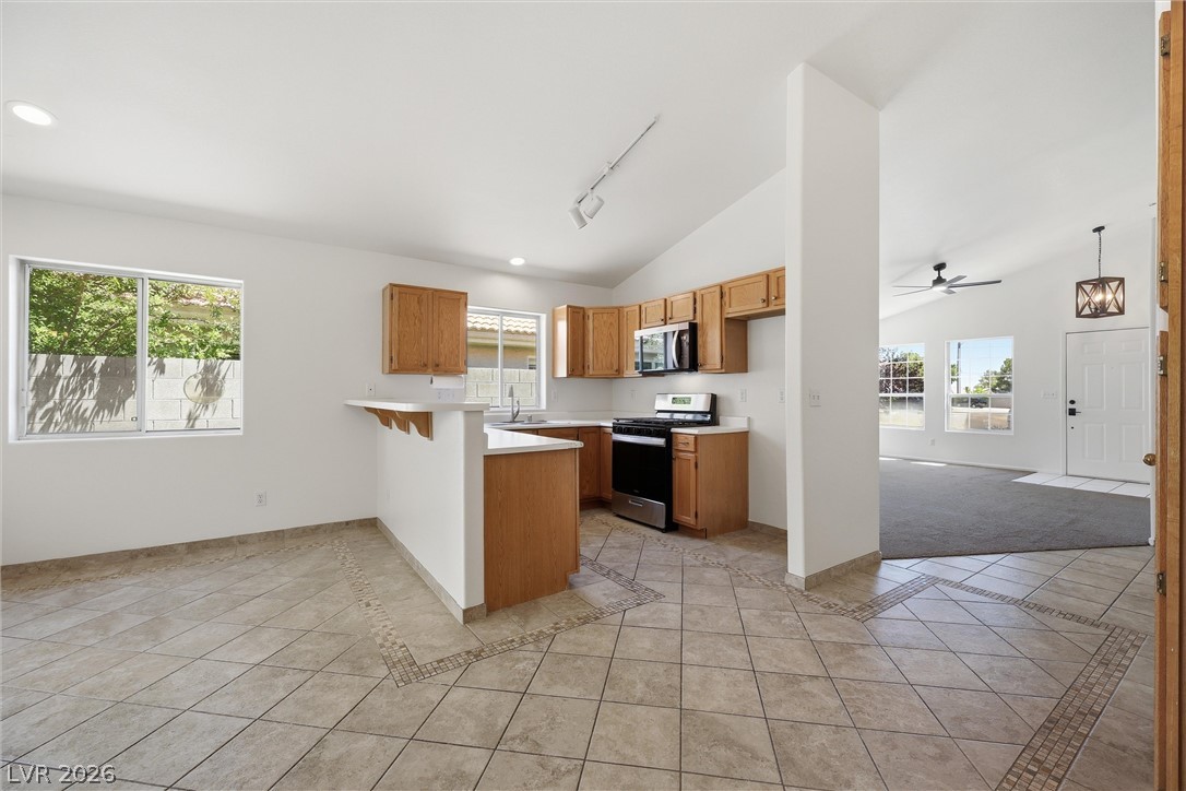 1221 Rainbow Meadows Drive Property Photo 16
