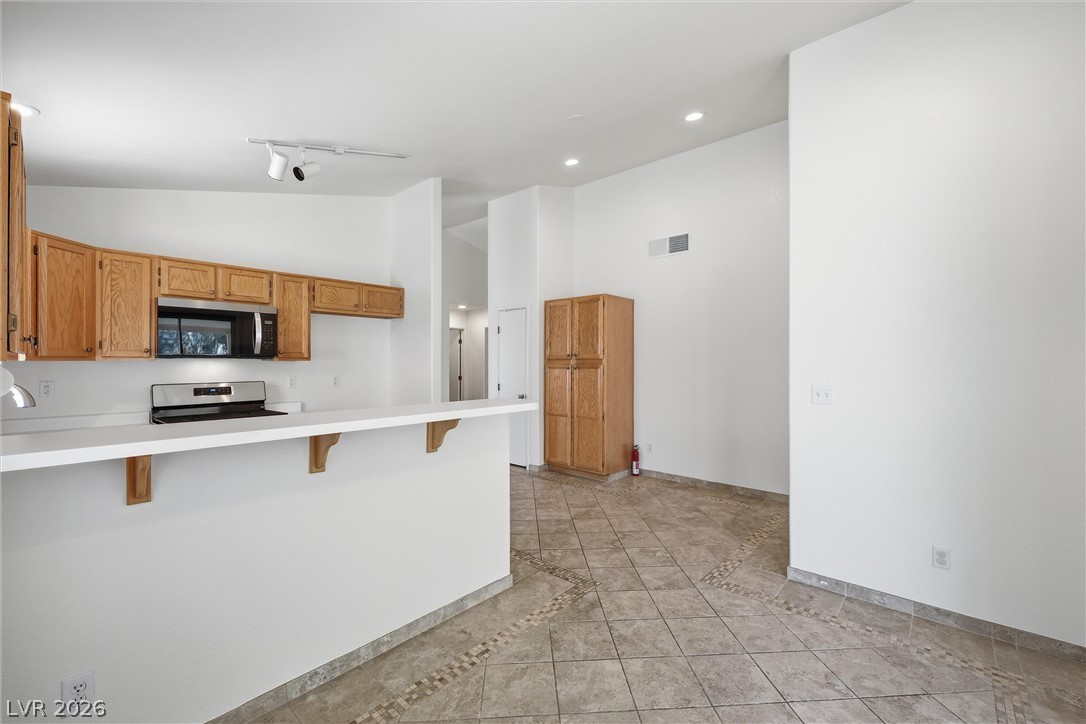 1221 Rainbow Meadows Drive Property Photo 17