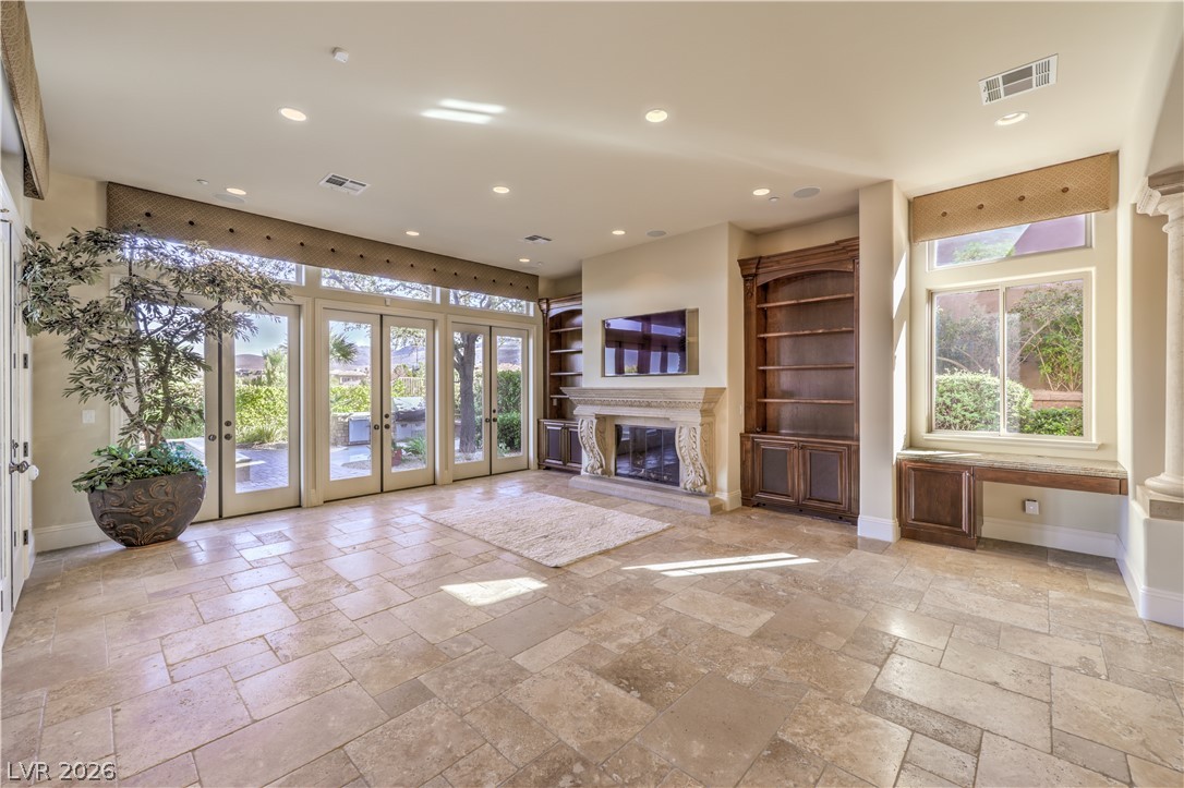 16 Anthem Pointe Court Property Photo 8