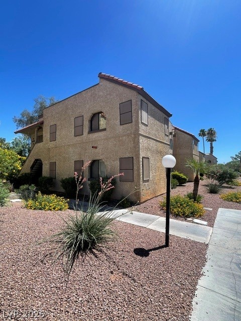 4720 Obannon Drive B Property Photo 1