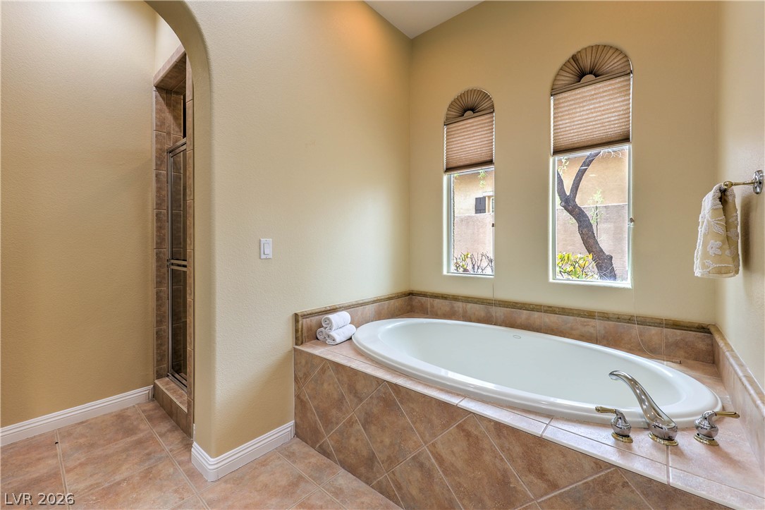 11809 Weybrook Park Drive Property Photo 28
