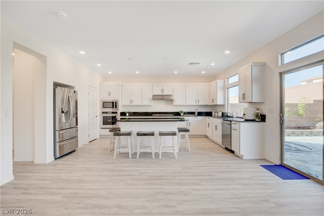 8749 Black Cordon Road Property Photo 15