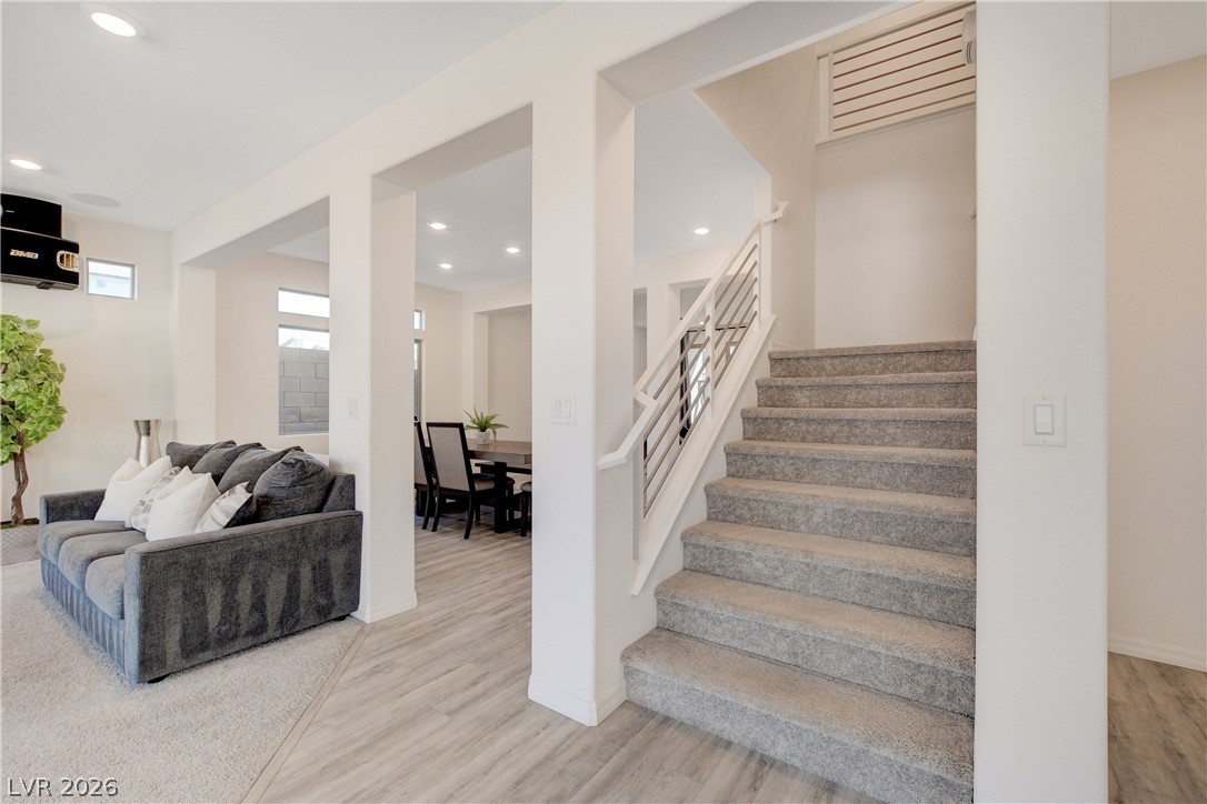 8749 Black Cordon Road Property Photo 16