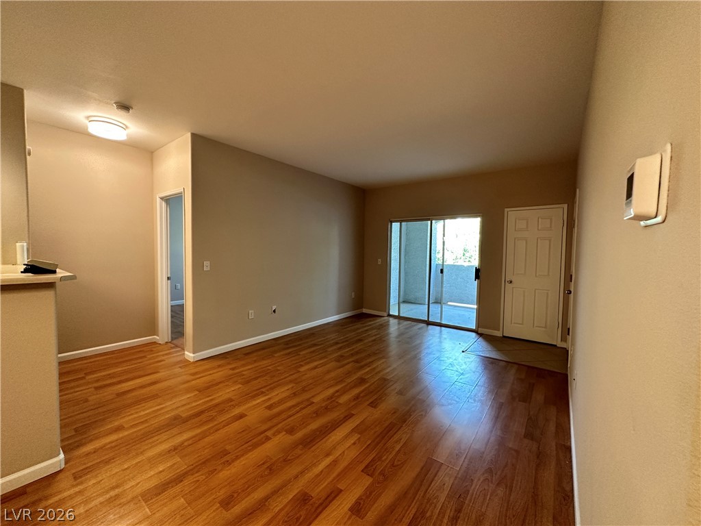 2615 West Gary Avenue 2007 Property Photo 11