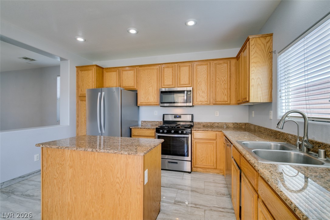 91 Lockheed Avenue Property Photo 3