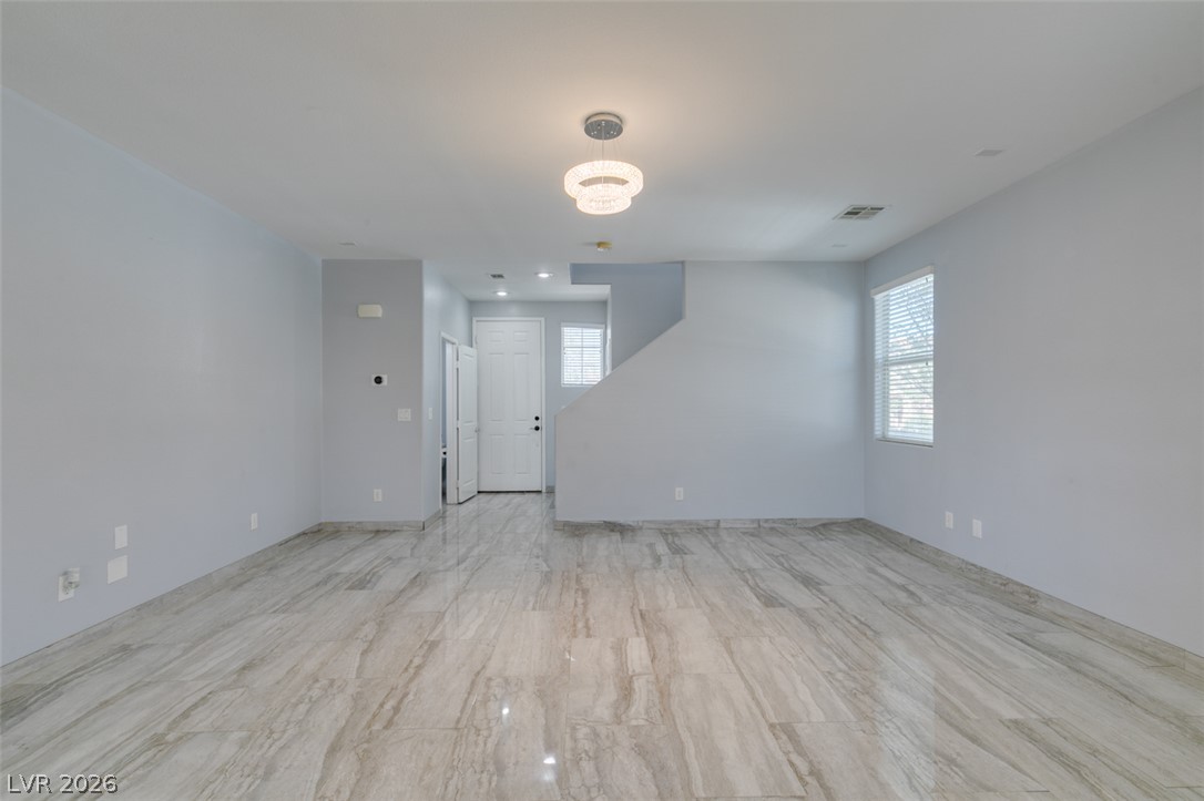 91 Lockheed Avenue Property Photo 11