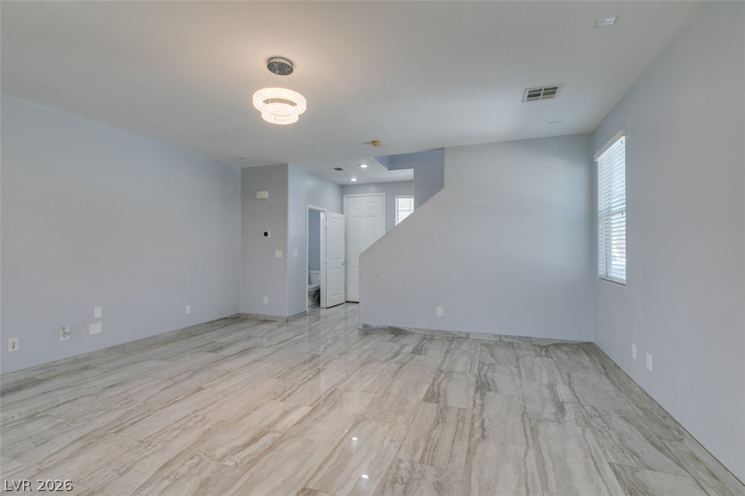 91 Lockheed Avenue Property Photo 12