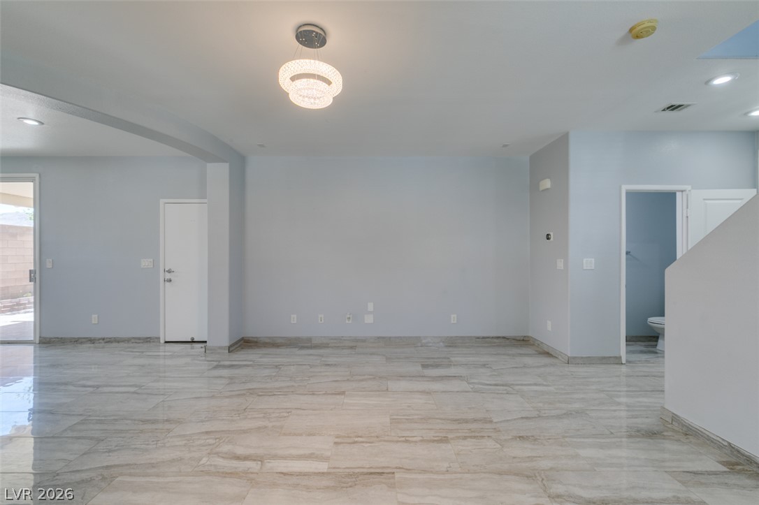 91 Lockheed Avenue Property Photo 14